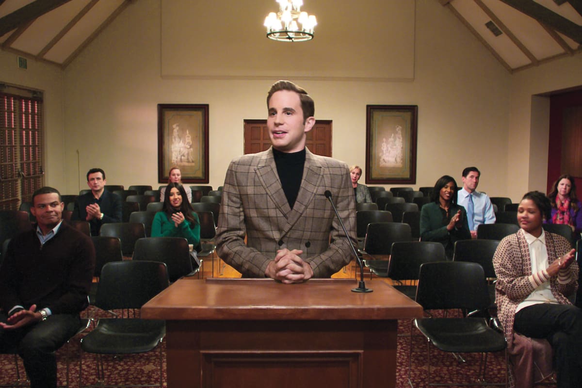 Ryan Murphy debuta en Netflix con una sátira que derrocha ironía, pero carece de humanidad