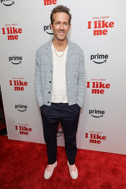 Ryan Reynolds en la proyección de John Candy: I Like Me; el documental que celebra el legado del comediante canadiense reconocido por películas como Planes, Uncle Buck y Cool Runnings. “Cuando escuchás el nombre John Candy, tu rostro se ilumina. No solo fue un gran actor, fue una aún mejor persona. La gente amaba su cualidad de hombre común, pero no sabían cuan identificable era realmente John. Pasó por las mismas luchas que todos nosotros, excepto que ahora hablamos de ellas”, dijo el productor, quien se reconoce un gran admirador del fallecido comediante