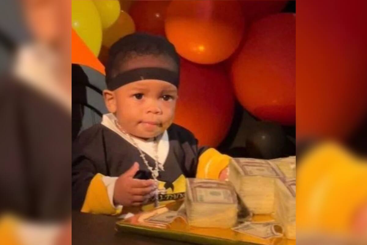 RZA, el hijo de Rihanna, cumplió su primer año y la cantante le preparó una torta de... ¡billetes!