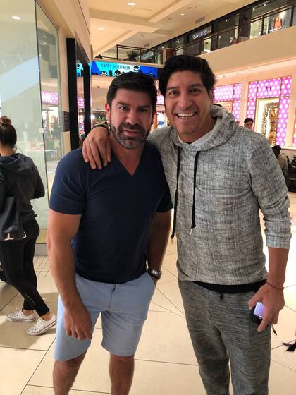 Sa-Za, Salas-Zamorano, una explosiva sociedad de ataque que devolvió a Chile a los mundiales en 1998; igual, “Bam-Bam” cree que la generación actual es la mejor de la historia