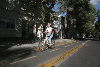 Cuatro de cada cinco accidentes fatales que incluyen a ciclistas suceden fuera de las bicisendas.