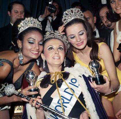 Sabaliauskas, Miss Argentina y princesa en Miss Mundo: llegó a tomar el té con la reina Isabel II