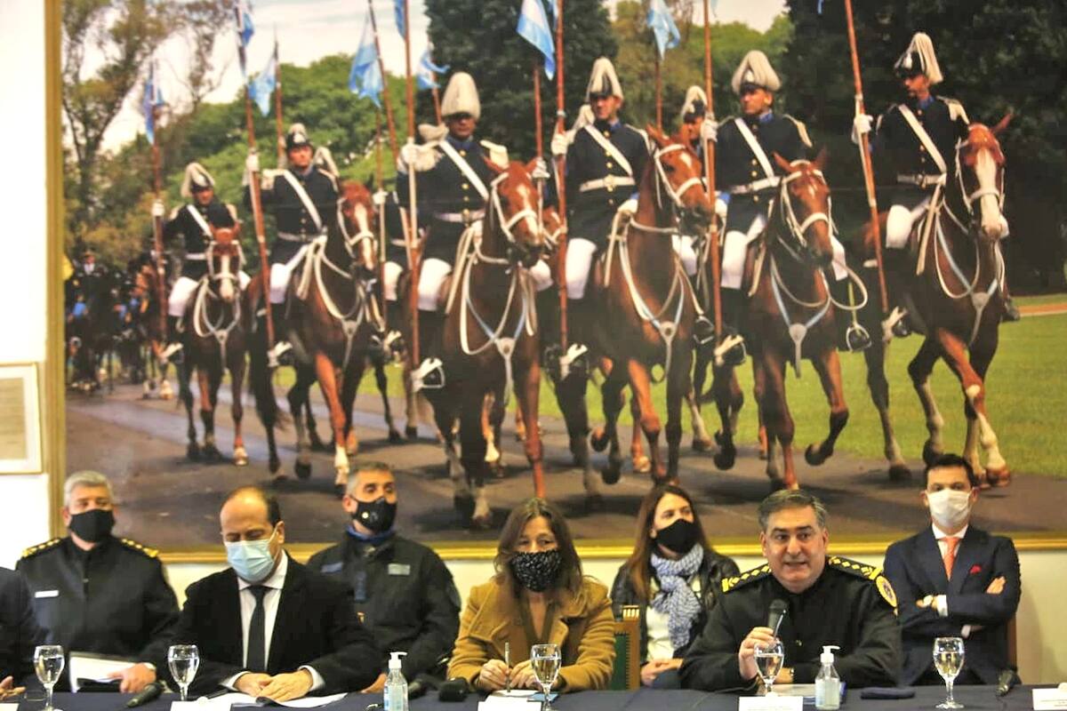 Sabina Frederic se alineó con la postura de Alberto Fernández: "Las tomas de tierras son ilegales"