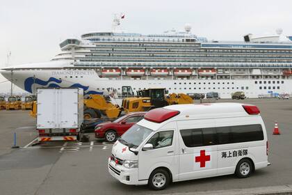 Sacará del barco a unos 380 norteamericanos; con 67 nuevos infectados se elevó a 285 el total