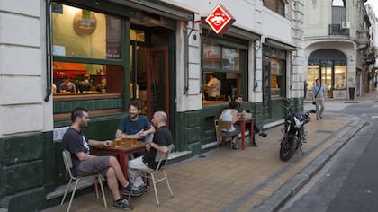 Saigón, cocina vietnamita en el mítico Mercado de San Telmo