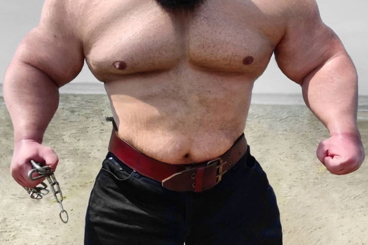 Sajad Gharibi tiene 28 años, mide 1,78 metros y pesa 104 kilos. Crédito: Instagram