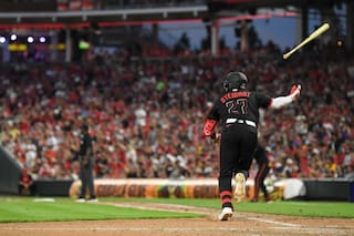 Sal Stewart conecta jonrón de dos carreras e impulsa cuatro en triunfo de Rojos, 8-7 ante Piratas