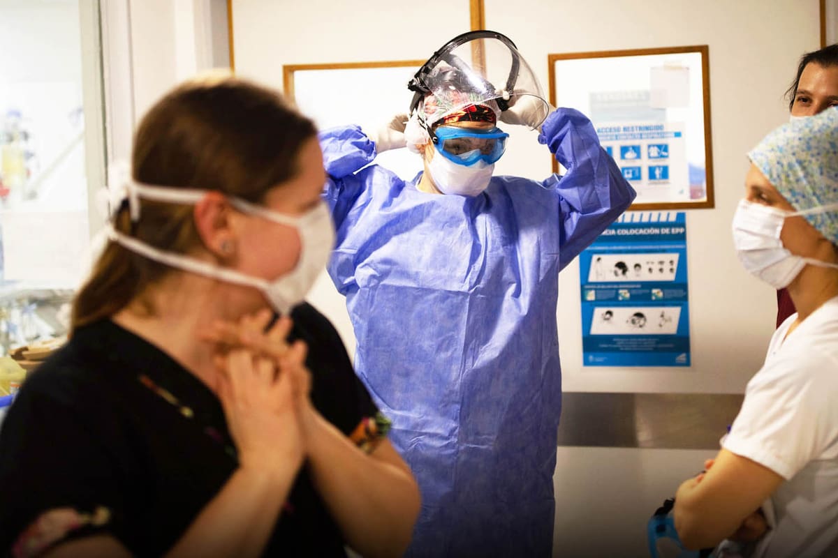Sala de terapia intensiva para pacientes con Covid-19 del hospital Posadas. Foto de archivo.