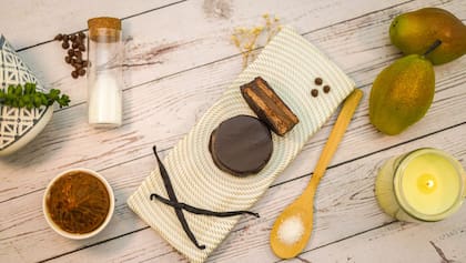 Sala subraya que, afuera, el alfajor "no se explica solo. No es una galleta, no es una cookie, no es un sándwich de dulce".
