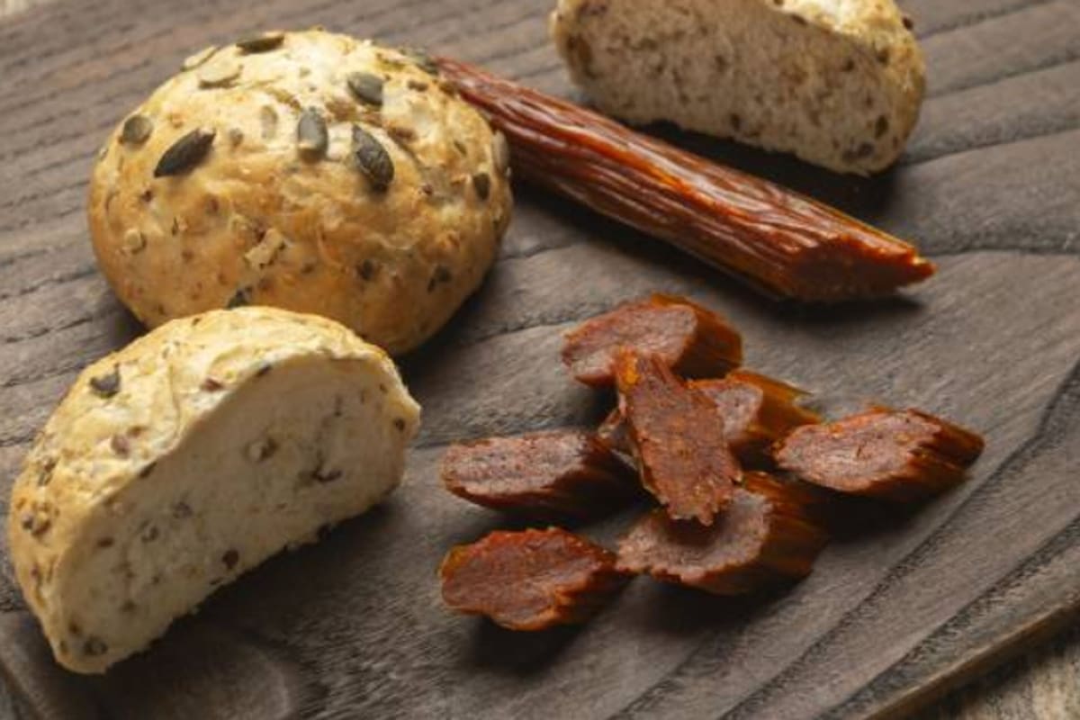 Salame vegano hecho a base de calabaza.