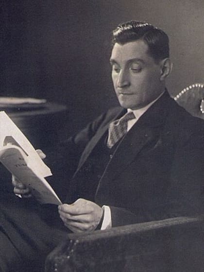 Salazar nació en 1889 en una familia humilde y se formó como economista