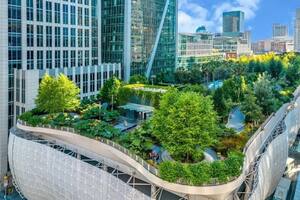 Salesforce Park abrió sus puertas en 2018 para dar un respiro a la agitada vida entre los rascacielos de San Francisco