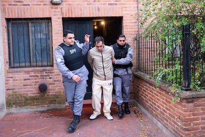 Salida Facundo Leal de los Tribunales de San Isidro N2