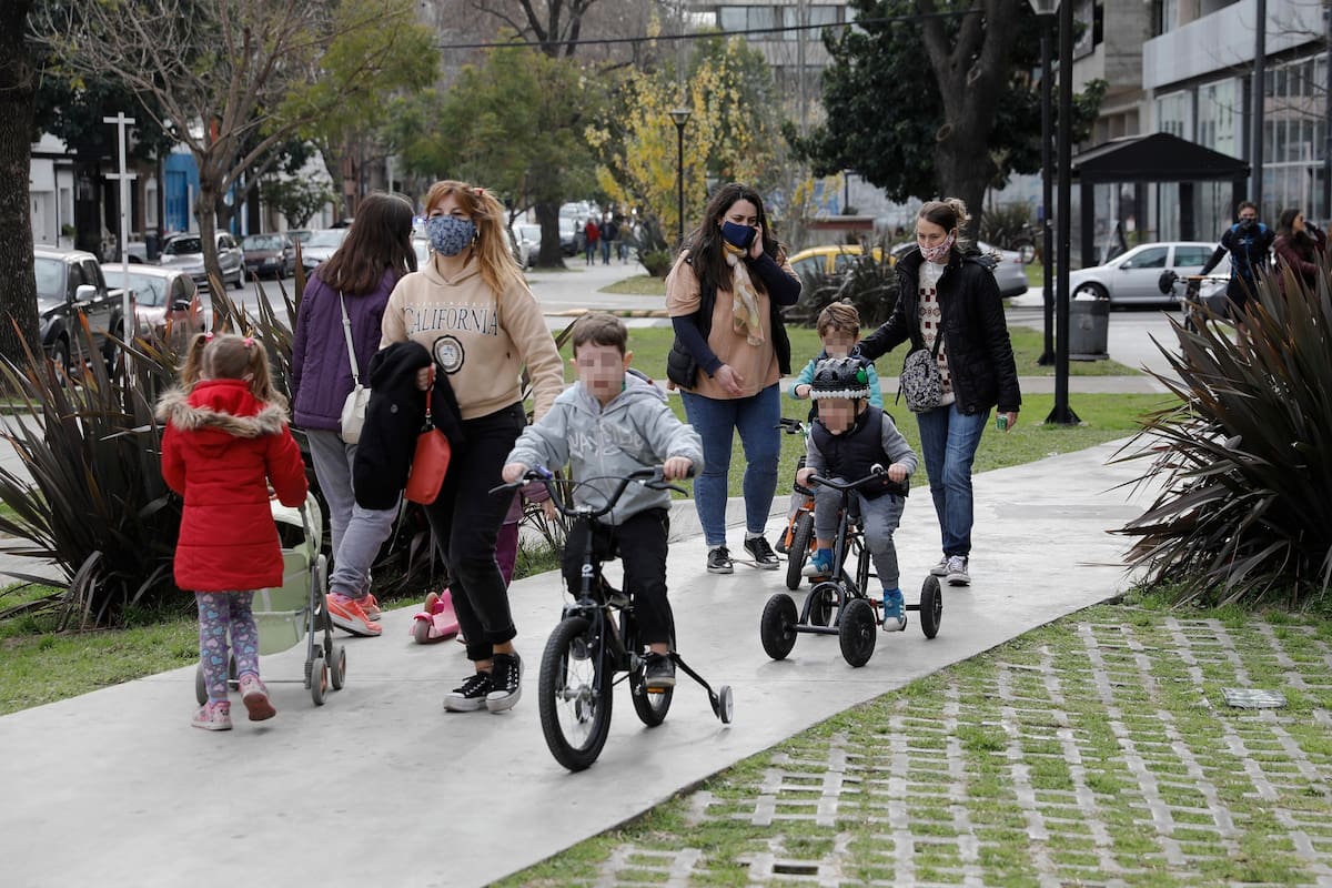 Salidas recreativas este sábado en CABA. Zona comercial de cafes y comidas en Villa Urquiza. Donado y Sucre