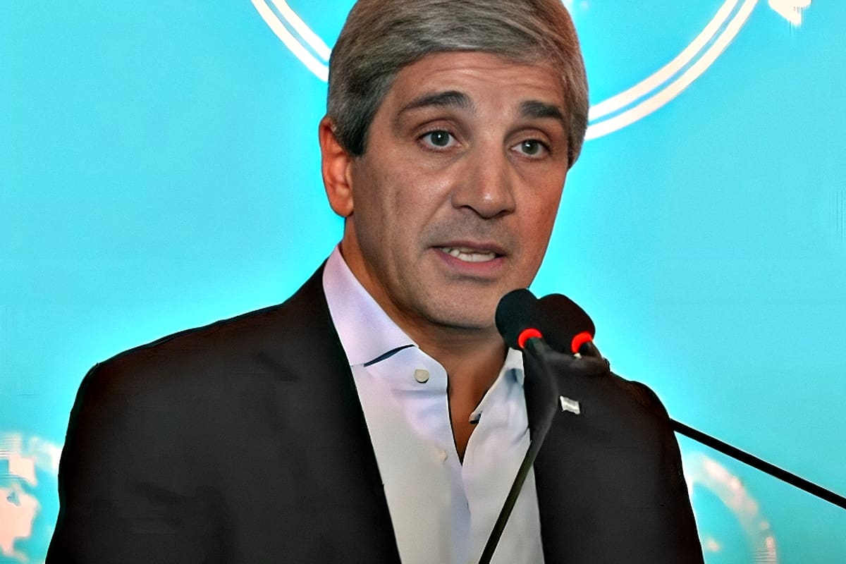 “Salir de este lío”. El mensaje de Caputo a favor de una multinacional que comunicó una baja en sus precios