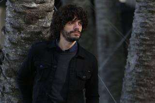 Animal: quién es el actor detrás de Elías, el personaje que odiamos amar