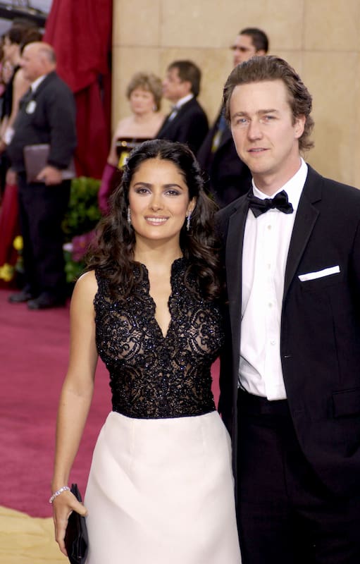 Salma Hayek y Edward Norton tuvieron una relación de tres años y ahora son grandes amigos