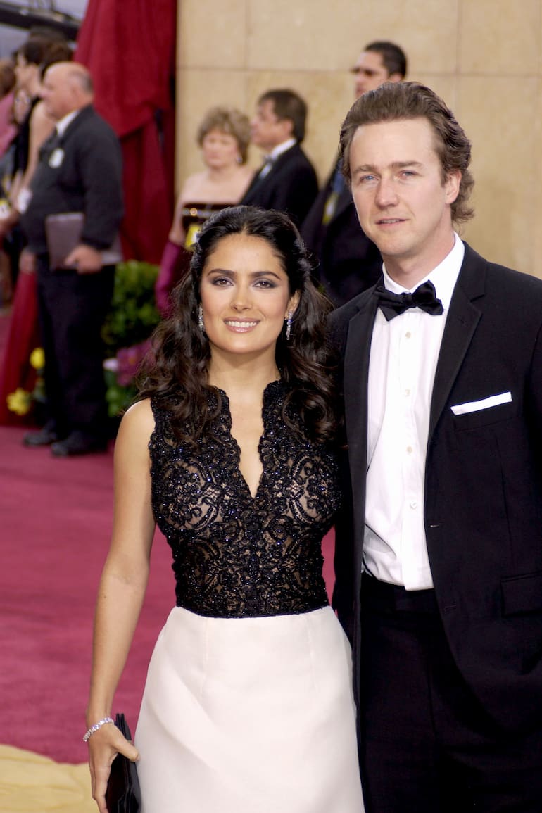 Salma Hayek y Edward Norton tuvieron una relación de tres años y ahora son grandes amigos