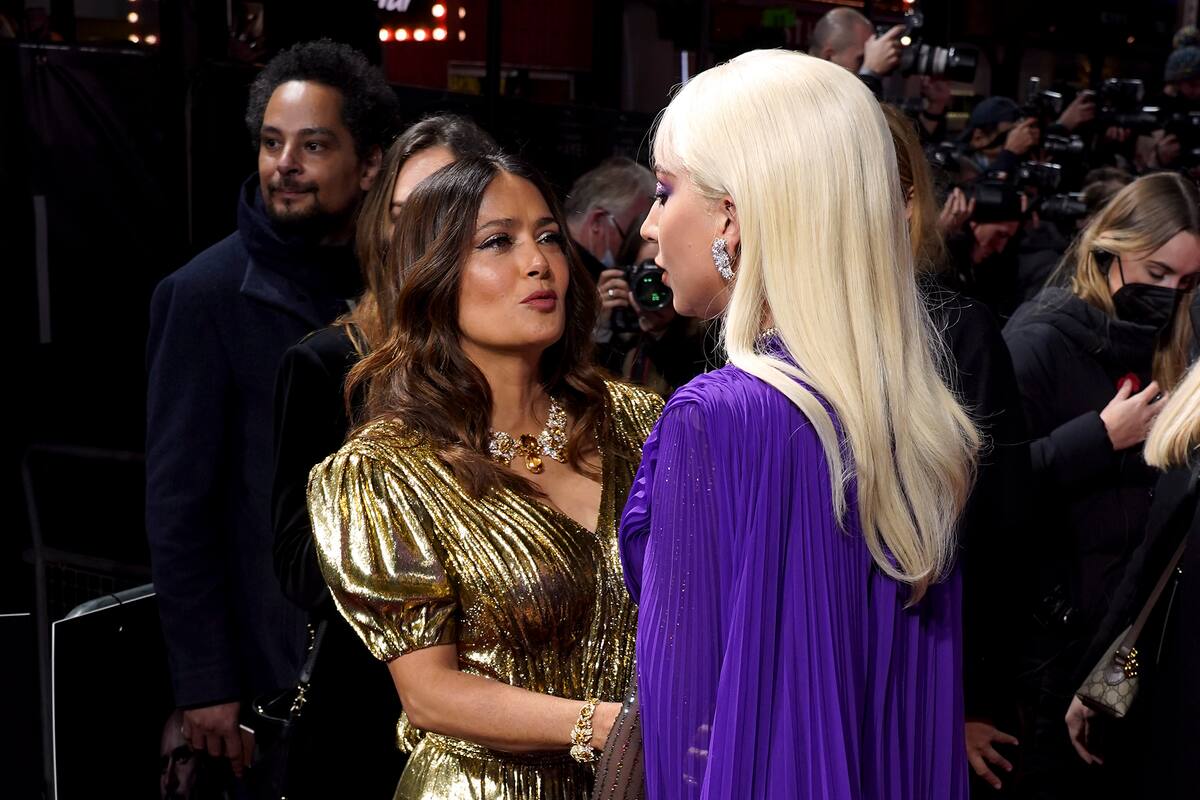 Salma Hayek y Lady Gaga y una secuencia inédita. "Quizá aparezca en el corte del director, quién sabe”, reveló Gaga