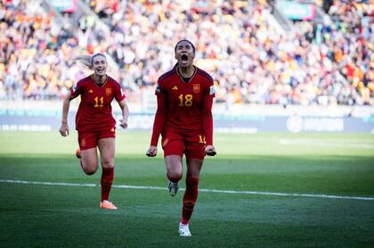 Salma Paralluelo, de España, celebra el 2-1 ante Países Bajos, por los cuartos de final del Mundial de Australia y Nueva Zelanda