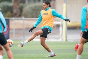 Salma Paralluelo la joven promesa española que acaba de fichar con el Barcelona