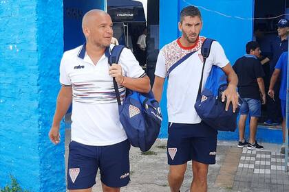 Salmerón le respondió a Tevez en Twitter: "No todos los jugadores pueden vivir seis meses sin cobrar"