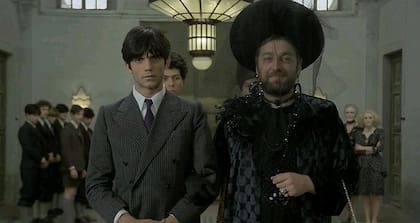 Saló fue la última película que Pier Paolo Pasolini iba a estrenar, semanas antes de que este fuera asesinado en 1975 (Crédito: Twitter/@JonSanRW0)