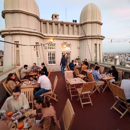 Salón 1923 se aloja en el histórico Palacio Barolo; hasta 1923 fue el edificio más alto de América del Sur