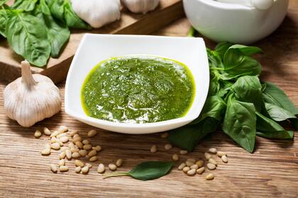 Salsa pesto de albahaca.
