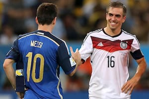 Lahm: "Es excepcional, pero a Messi le falta el gran título con la selección"