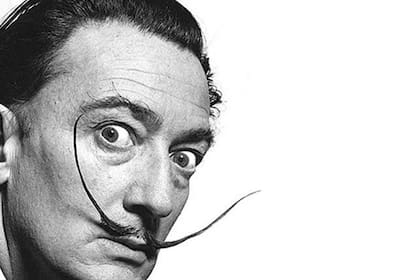 El 23 de enero de 1989 muere Salvador Dalí, pintor surrealista español