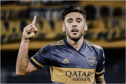 Salvio celebra un gol: su continuidad en el club, en duda