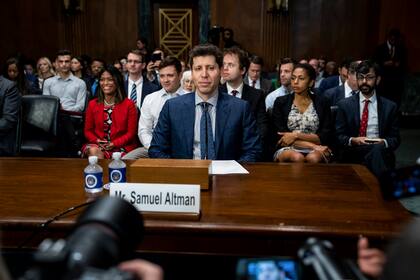 Sam Altman, CEO de OpenAI, durante una audiencia sobre IA en Washington DC, el 16 de mayo de 2023 (Haiyun Jiang/The New York Times)