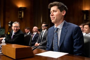 Sam Altman, CEO y cofundador de OpenAI, la empresa que creó ChatGPT, debió comparecer ante el Congreso de Estados Unidos en una reunión cumbre sobre los riesgos de estas tecnologías y la forma de morigerarlos; Altman se mostró a favor de las regulaciones
