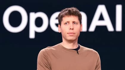 Sam Altman es el CEO de OpenAI, la empresa que creó ChatGPT, una de las pioneras en el uso de inteligencia artificial