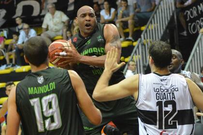 Sam Clancy fue la figura del ganador