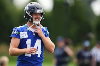 Sam Darnold no se interesa por narrativas sobre él mismo, pero se dice listo para ayudar a Seahawks