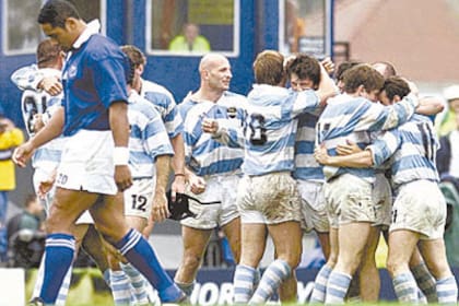 Samoa, personicado en Feanauti, es un recuerdo para los Pumas, que viven su triunfo más esperado; los festejos de Scelzo, Arbizu, Martin, Quesada, Phelan, Simone y Albanese