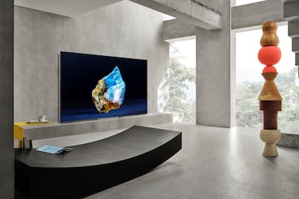 Samsung presentó su nueva línea de televisores en la CES 2023, incluyendo un modelo de 140 pulgadas