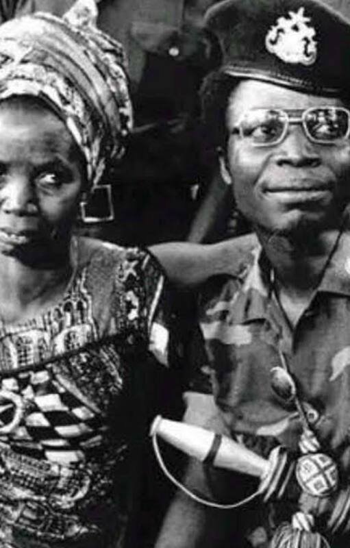 Samuel Kanyon Doe asumió el poder de Liberia en 1980 a través de un sangriento golpe de Estado y fue derrocado diez años después por una revuelta sangrienta en medio de una guerra civil
