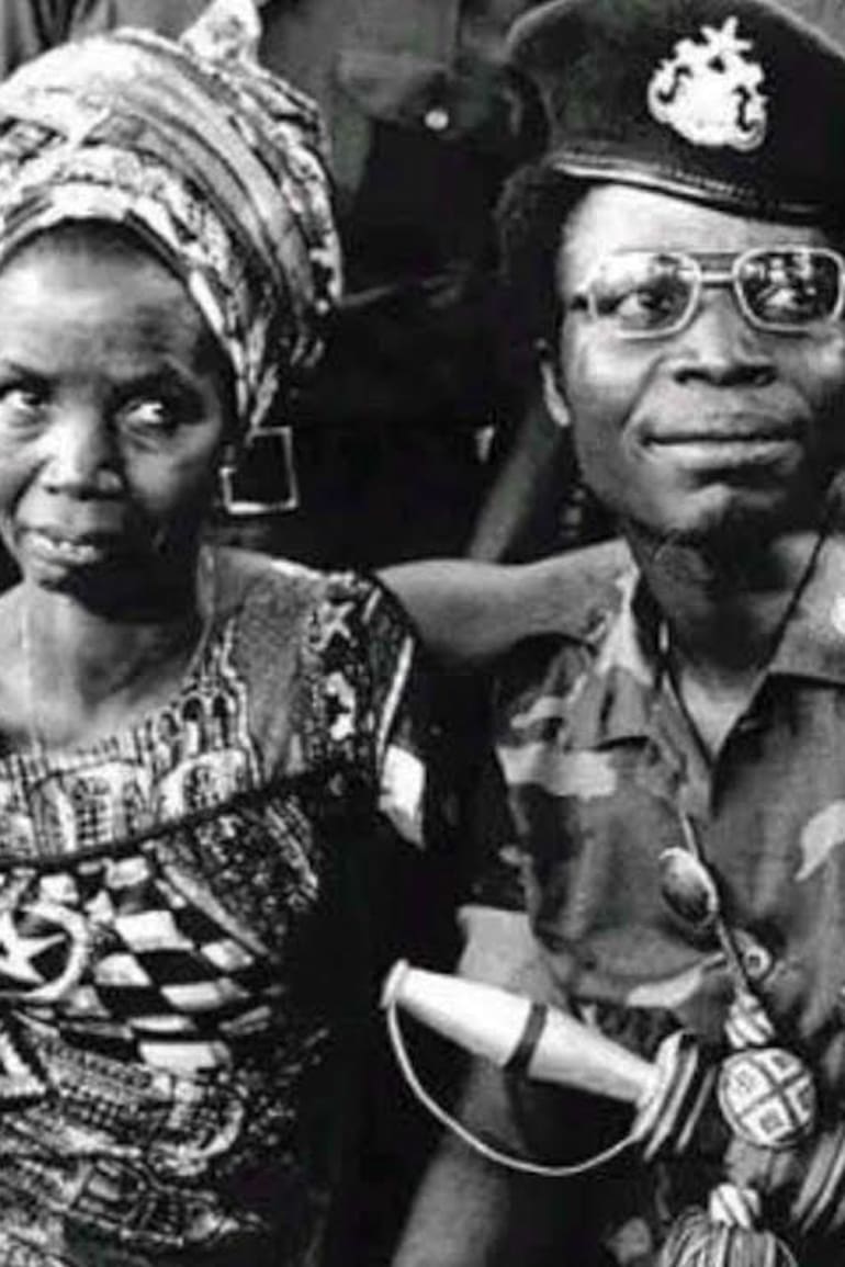 Samuel Kanyon Doe asumió el poder de Liberia en 1980 a través de un sangriento golpe de Estado y fue derrocado diez años después por una revuelta sangrienta en medio de una guerra civil