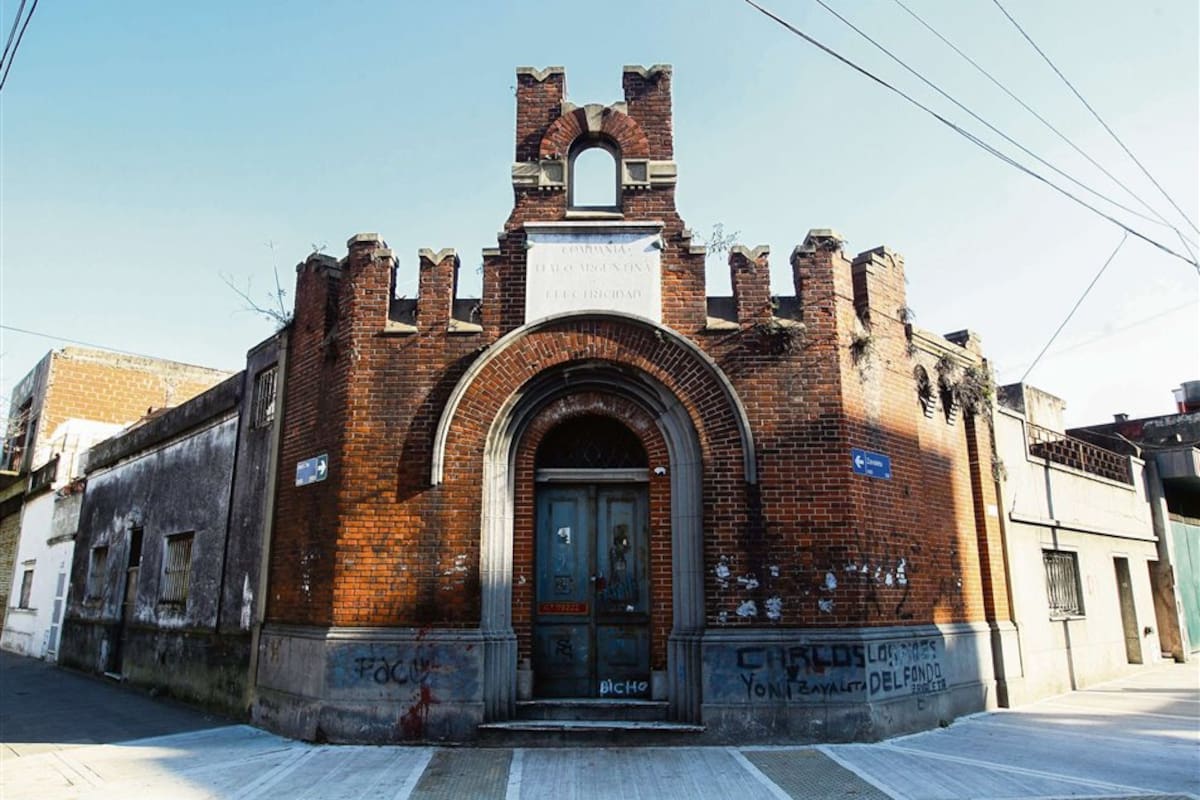 San Antonio 1077 (Barracas) y Chenault 1983 (Palermo), otras dos locaciones de la CIAE