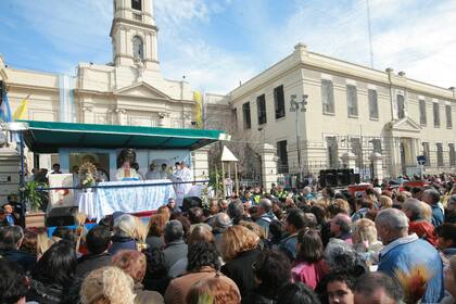 San Cayetano se celebra en medio del clima electoral