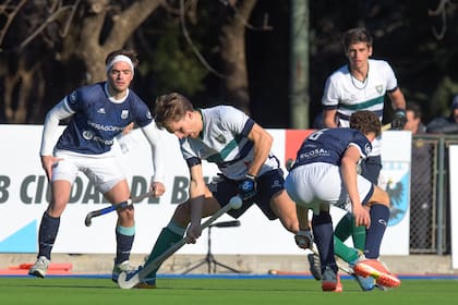 San Fernando vs. Ciudad B; el equipo del norte de Buenos Aires sacó más diferencia en la tabla