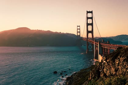 San Francisco está mencionada en la lista, detrás de la emblemática París, entre las ciudades más románticas del mundo