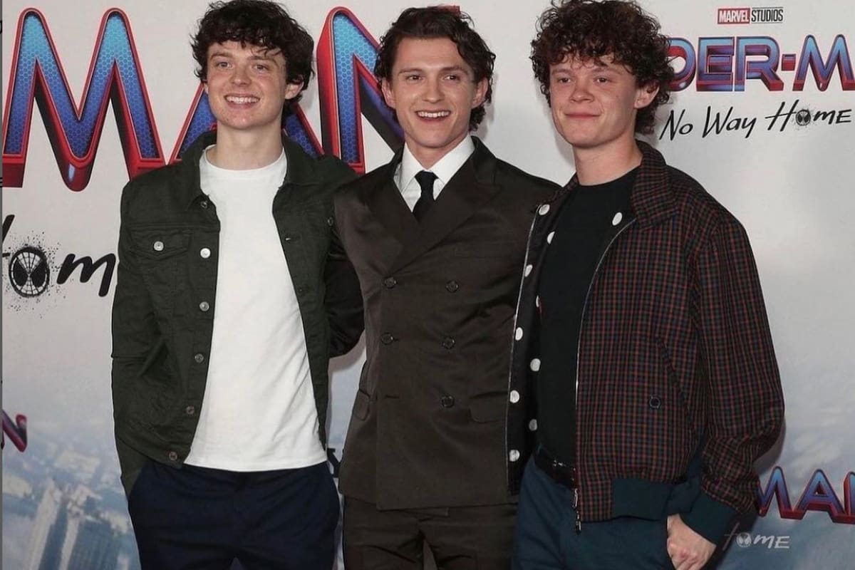 San Holland (Izquierda) se abre paso en el mundo de la gastronomía y brilla como chef (Instagram/@samholland1999)