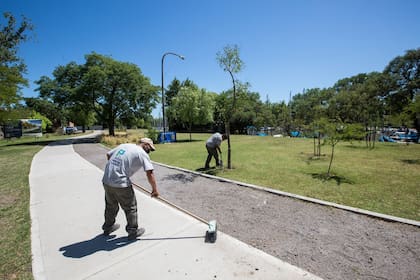 La nueva ciclovía tendrá 1200 metros de largo pero con la particularidad que se abrirá un acceso público directo al Río de la Plata