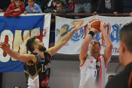 San Lorenzo le ganó con lo justo a Lanús