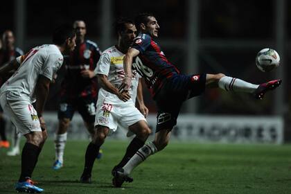 San Lorenzo no hace pie en la Copa
