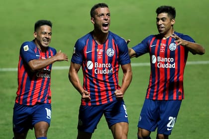 San Lorenzo vs Huracan. Gol de San Lorenzo